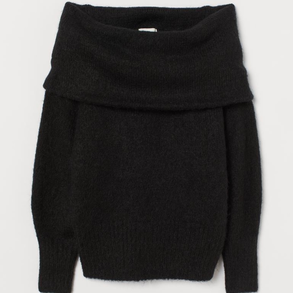 Black ménage off-the-shoulder sweater